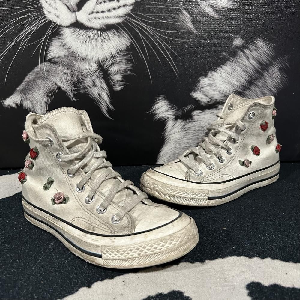 Converse Chuck 70 Valentine's Day A10637C Athletic Sneaker Unisex M4/W6 White
